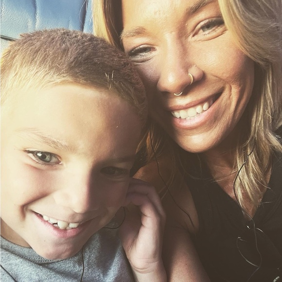 Meet your Posher, Sadey - Picture 4 of 13